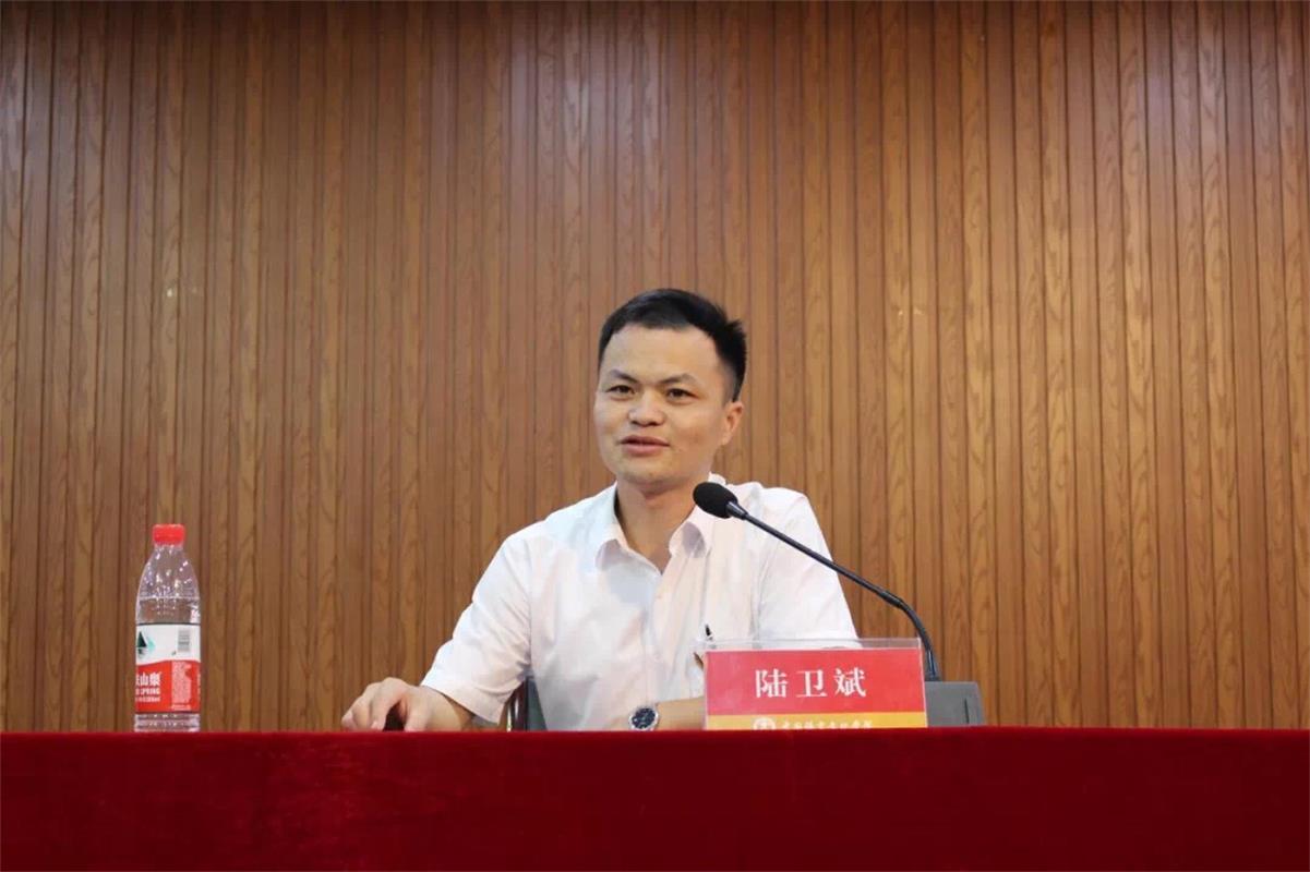 C:\Users\Administrator\Desktop\网页\给新生的第一堂党课\1.jpg C:\Users\Administrator\Desktop\网页\给新生的第一堂党课\1.jpg